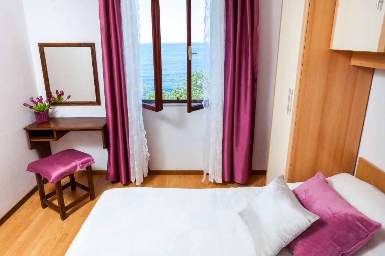 Apartments Dajna Vela Luka Bagian luar foto