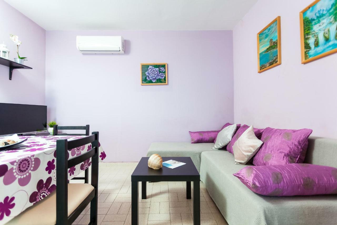 Apartments Dajna Vela Luka Bagian luar foto