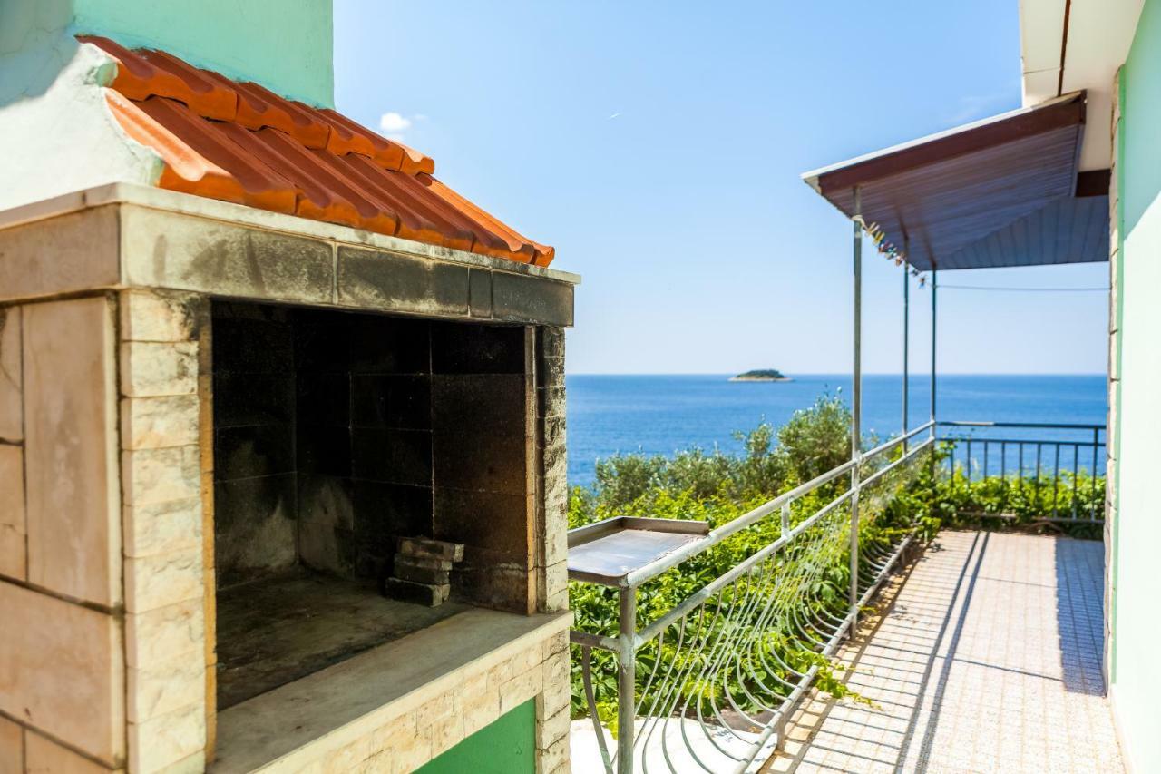 Apartments Dajna Vela Luka Bagian luar foto