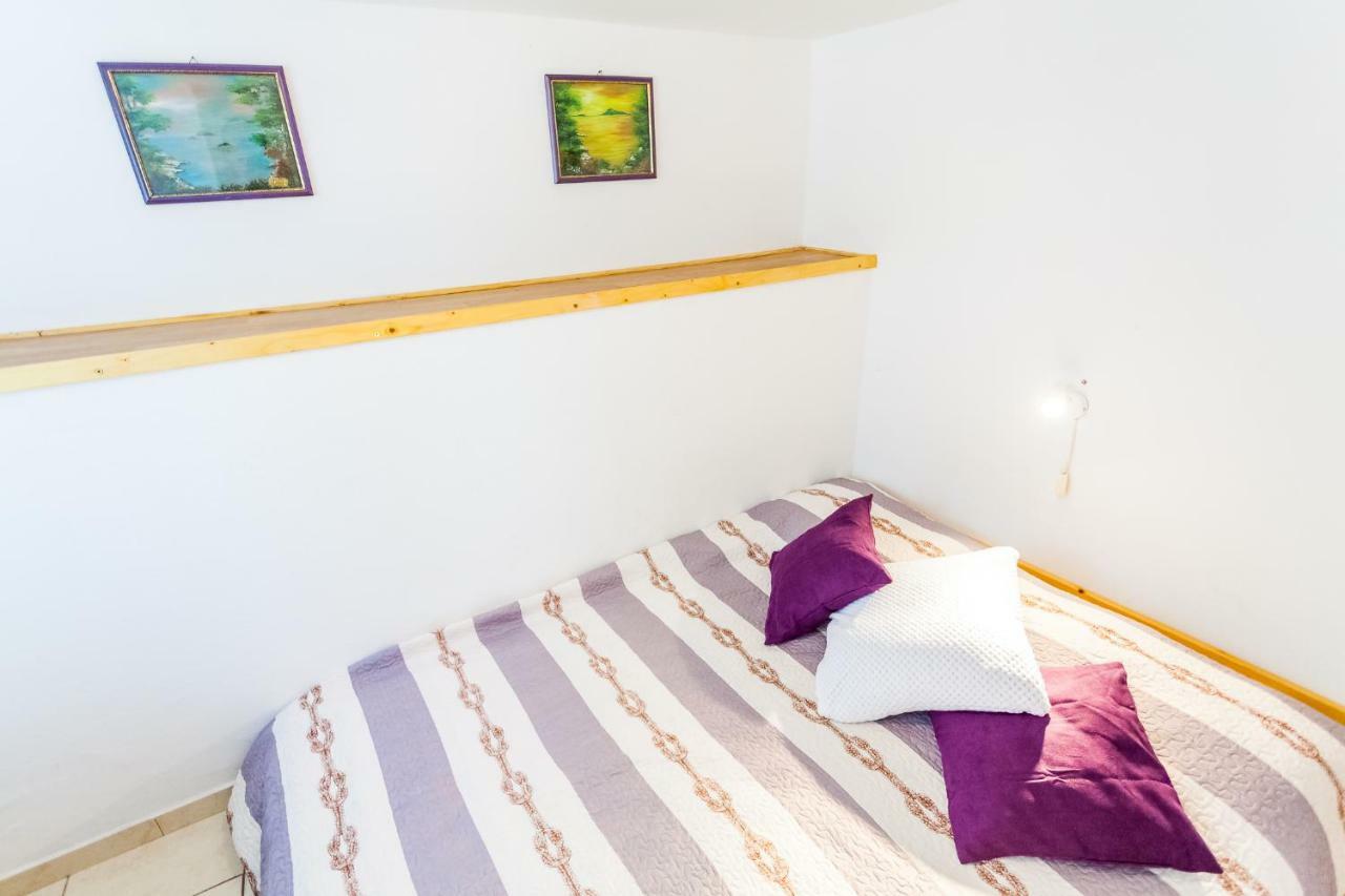 Apartments Dajna Vela Luka Bagian luar foto