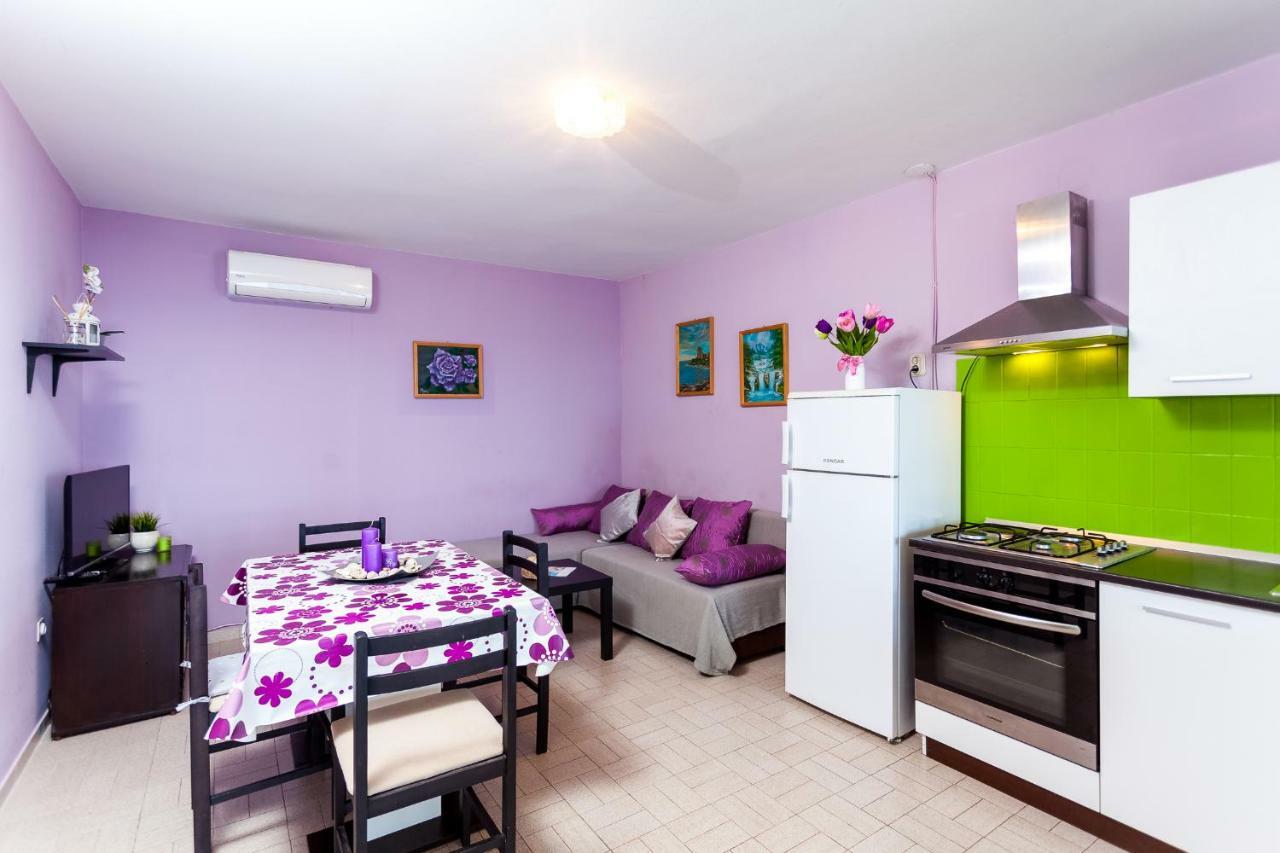 Apartments Dajna Vela Luka Bagian luar foto