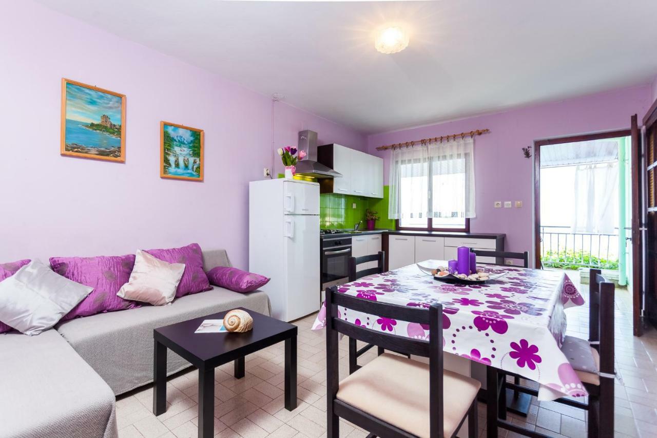 Apartments Dajna Vela Luka Bagian luar foto